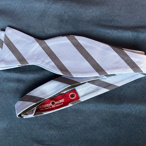 Southern Proper Blue stripped Bow tie - Picture 2 of 10